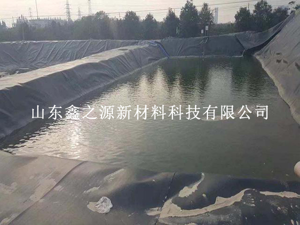 HDPE土工膜的施工過(guò)程須專(zhuān)注細(xì)節(jié)處理